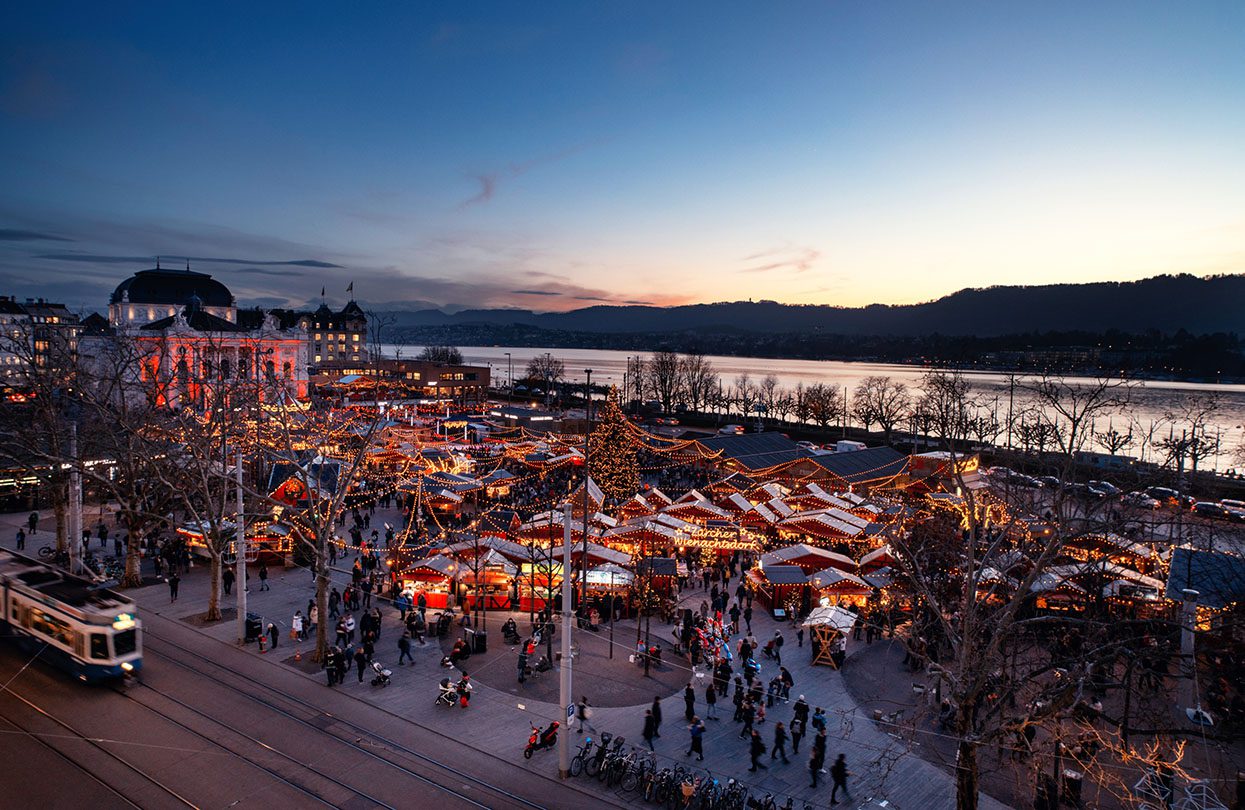 Vánoční trh na Sechseläutenplatz, obrázek Zürich Tourism