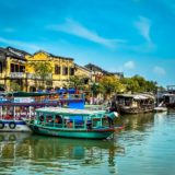 Hoi An si i přes zvyšující se počet turistů zachoval své autentické kouzlo