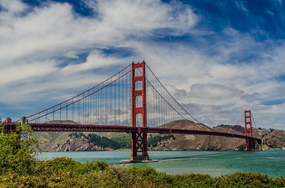 Golden Gate Bridge je symbolem San Francisca